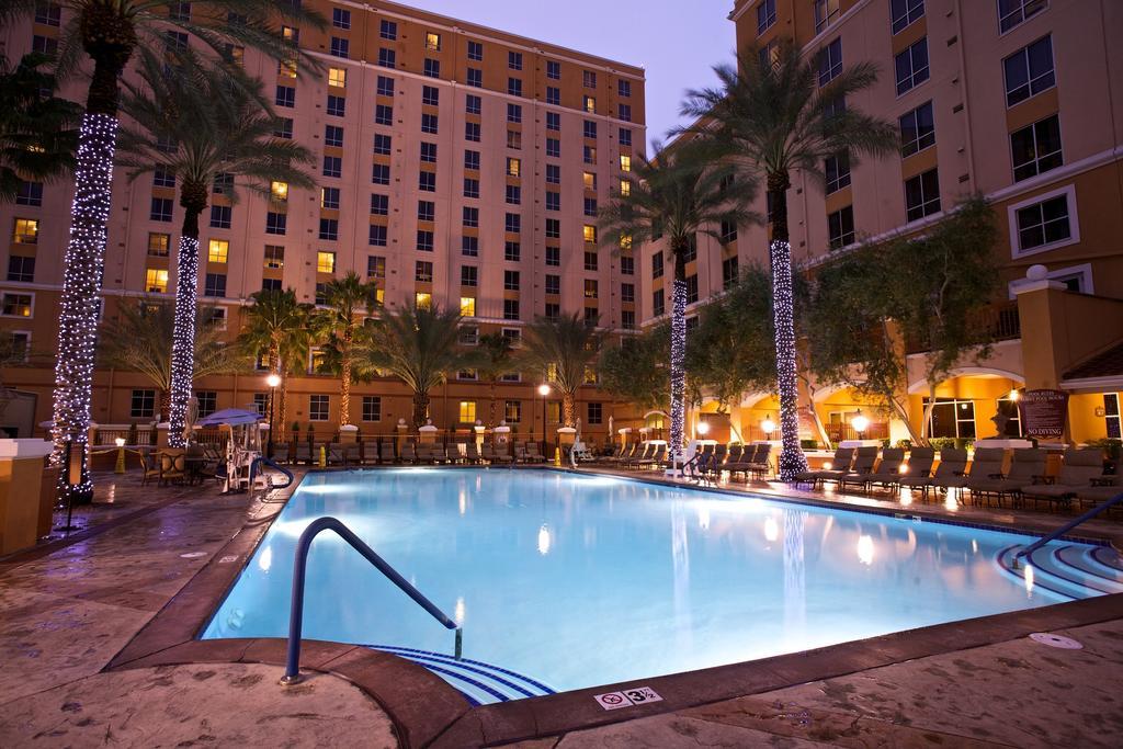 Wyndham Grand Desert Resort Лас Вегас Екстериор снимка