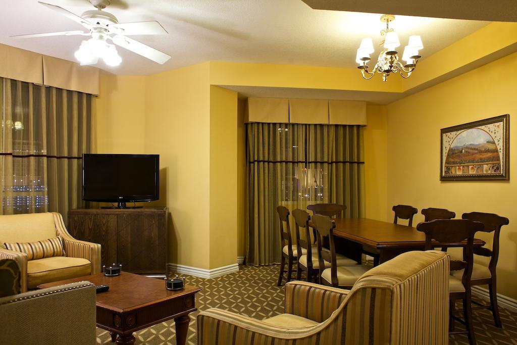 Wyndham Grand Desert Resort Лас Вегас Стая снимка